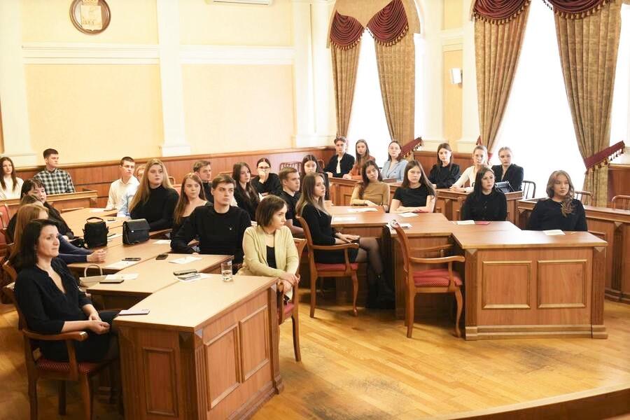Студенты академии посетили День открытых дверей в администрации города Барнаула