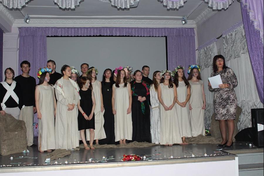 Актёры театральной студии Академии выступили в Барнаульском кооперативном техникуме
