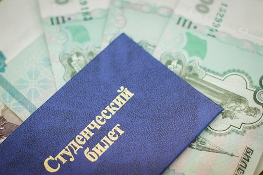 12 студентов Алтайского филиала РАНХиГС будут получать повышенные стипендии!