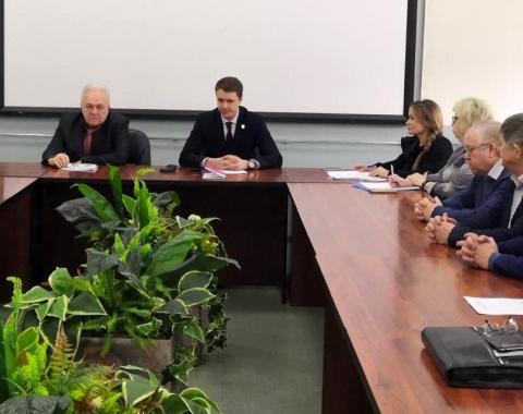 Преподаватели и студенты юридического факультета приняли участие в общественном обсуждении поправок к Конституции РФ