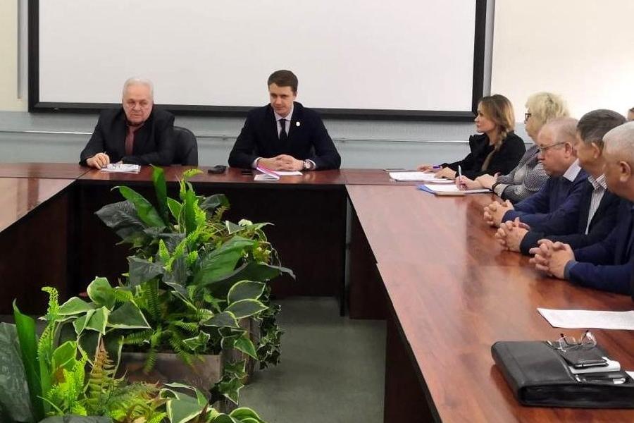 Преподаватели и студенты юридического факультета приняли участие в общественном обсуждении поправок к Конституции РФ