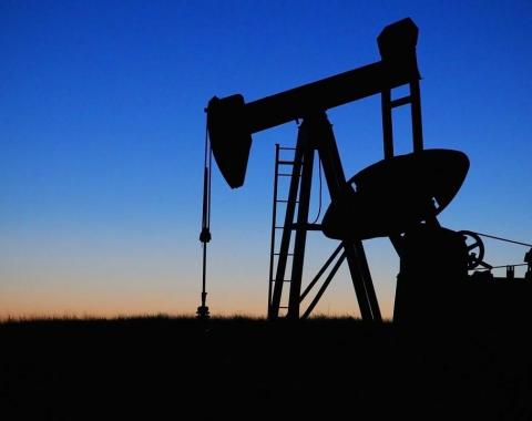 Новак сообщил, что российская нефтяная отрасль прошла пик трудностей
