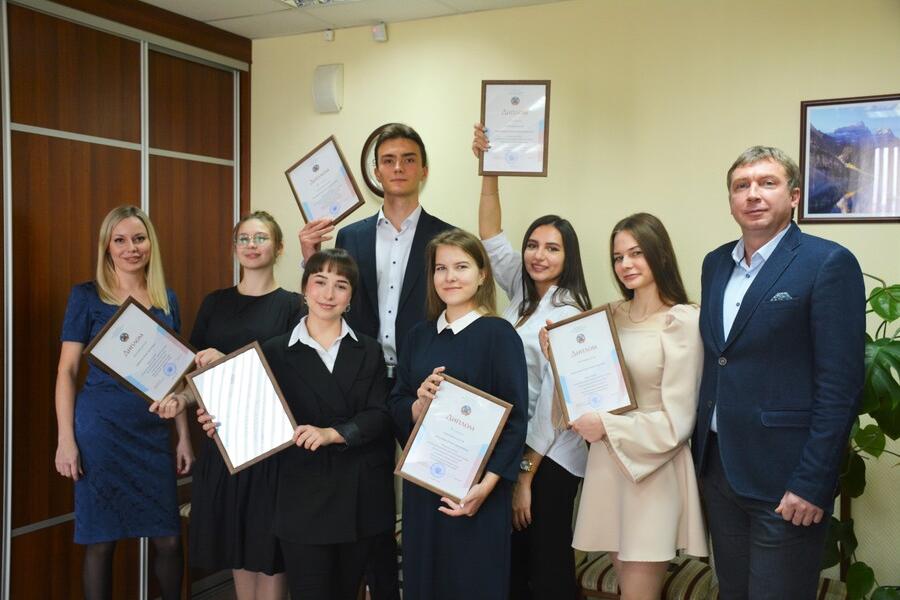 Алтайский край вошёл в тройку призёров Всероссийского конкурса лучших практик трудоустройства молодёжи