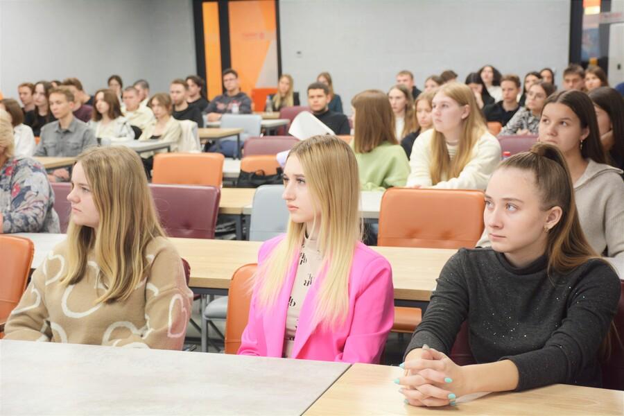 Студенты академии посетили открытый профилактический семинар
