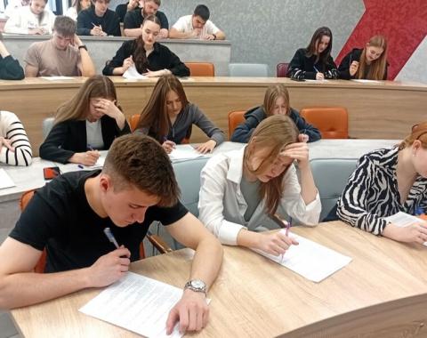 Алтайский край – фронту