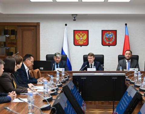 Преподаватели Алтайского филиала РАНХиГС приняли участие в круглом столе АКЗС