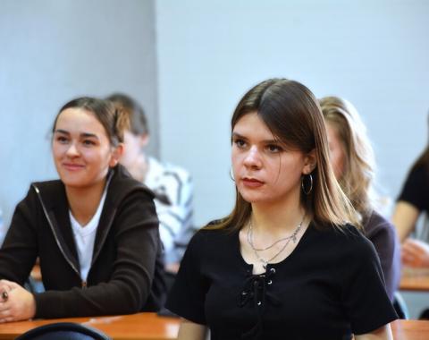 Будущие управленцы узнали о защите персональных данных в интернете