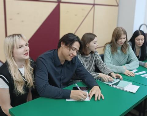 В Академии прошел профилактический семинар «Просто о сложном»