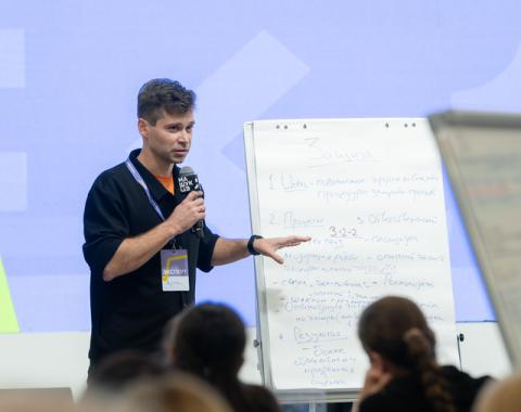 Преподаватель Академии посетил итоговый форум экспертов Росмолодежь.Гранты