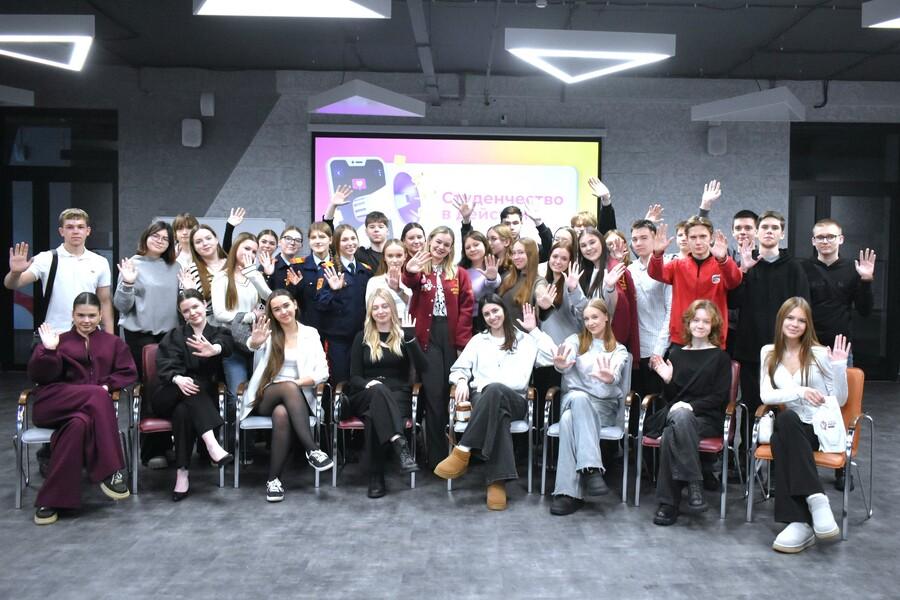 Итоги декабря в ШБВ: все про студенческую жизнь, конституционный строй и принципы прокурорской деятельности