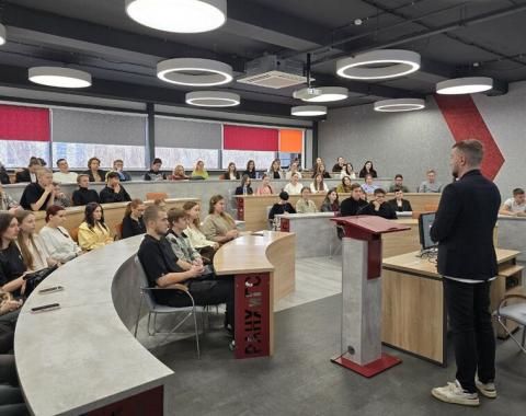 «Разговор по существу»: выпускник Академии делится опытом работы в Следственном комитете