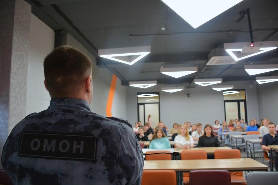 Ценности долга и мужества