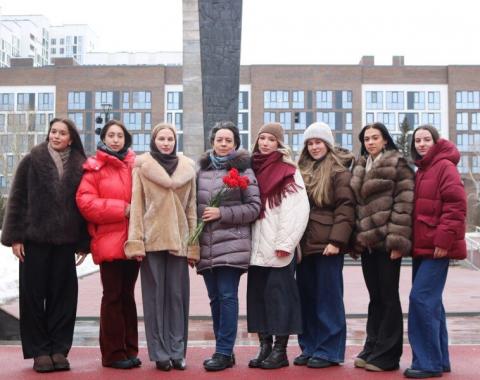 Месячник патриотизма: встречи с героями и память о прошлом