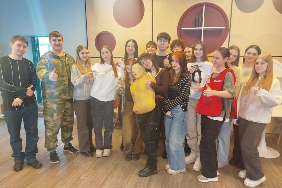 Студенты-психологи освоили первую помощь