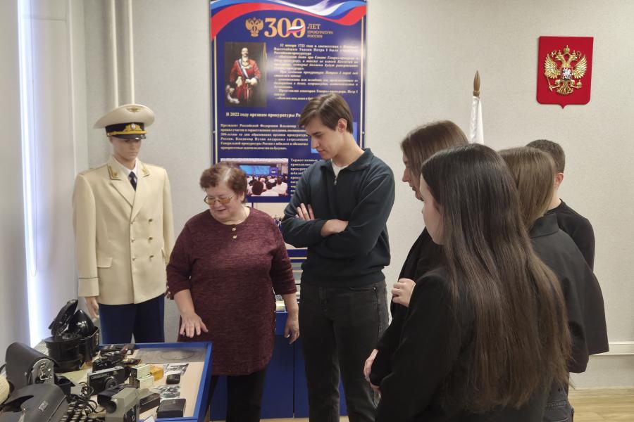 Первокурсники Алтайского филиала РАНХиГС посетили музей прокуратуры Алтайского края
