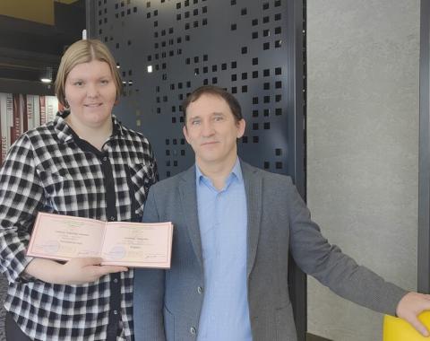 Поздравляем с присуждением ученой степени кандидата экономических наук!