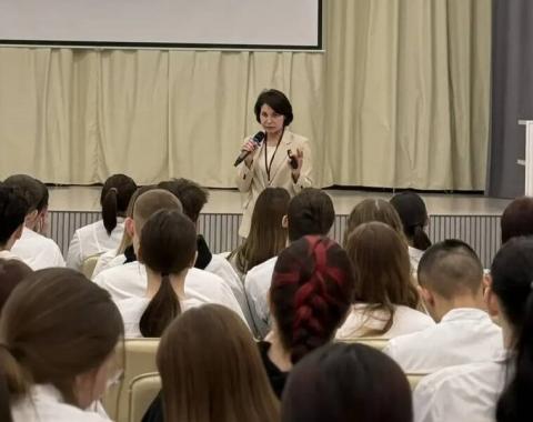 Развитие профессиональных качеств у студентов-медиков через проект «Справимся вместе!»