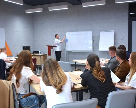 МВА: актерское мастерство и управленческие решения