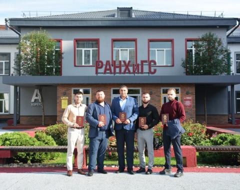 Выпускники краевой программы «Алтай – земля героев» получили дипломы о профессиональной переподготовке