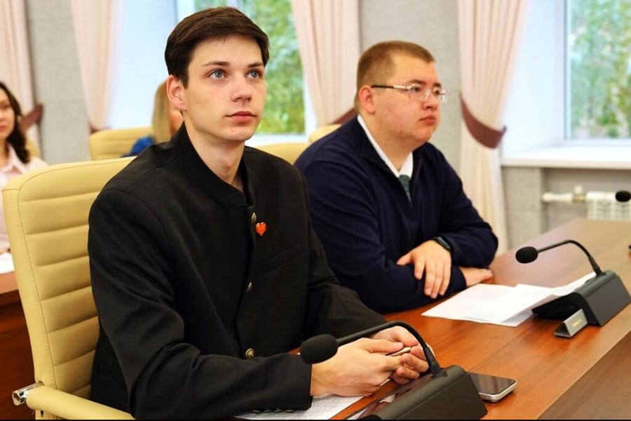 Будущие управленцы и юристы погрузились в реальную законотворческую практику